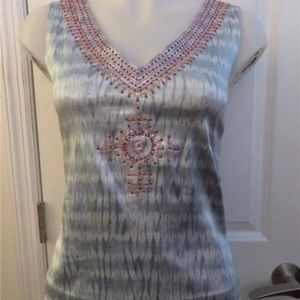 TASHIA LONDON LT GRAY/LT BLUE V-NECK TOP S